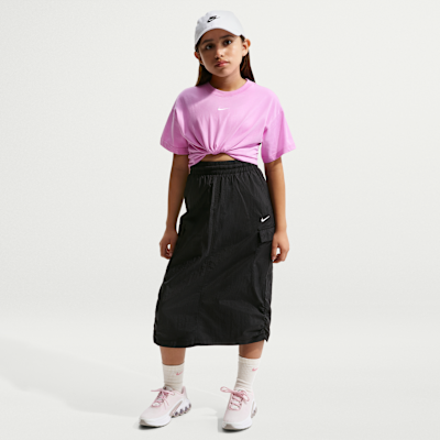 Nike Sportswear Essential Older Kids' (Girls') T-Shirt