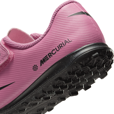 Tacos de fútbol para pasto sintético (turf) de corte low para niños de preescolar Nike Jr. Mercurial Vapor 16 Club
