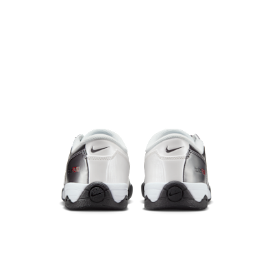 ナイキ トータル 90 メンズシューズ