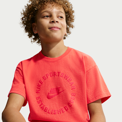 Playera para niños talla grande Nike Sportswear