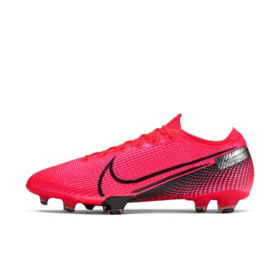 crampons foot nike mercurial