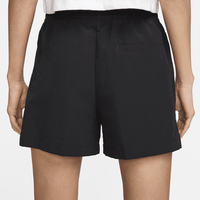 Shorts de tiro medio de 13 cm para mujer Nike Sportswear Everything Wovens