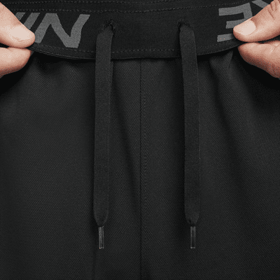 Nike Totality multifunctionele niet-gevoerde herenshorts met Dri-FIT (23 cm)