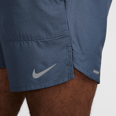 Shorts de correr Dri-FIT de 18 cm con forro de ropa interior para hombre Nike Stride