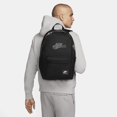 Nike heritage air 2024 max backpack in black