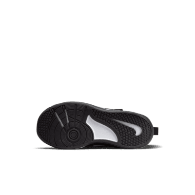 Chaussure Nike Omni Multi-Court pour jeune enfant