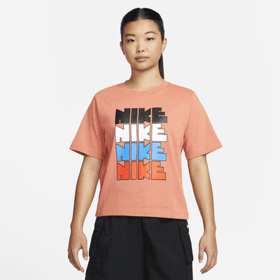 Nike Sportswear Women's Boxy T-Shirt. Nike ID