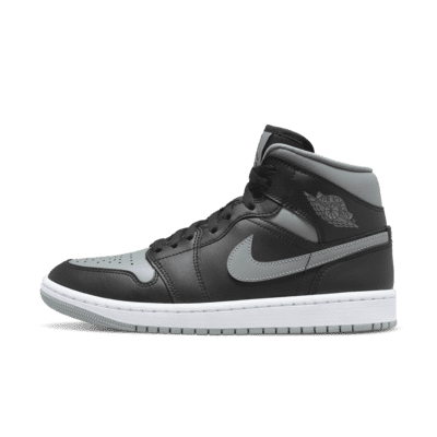 jordan 1 black shoes