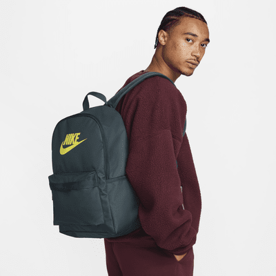 Nike Sportswear Futura Luxe Women's Cross-Body Bag (1L). Nike LU