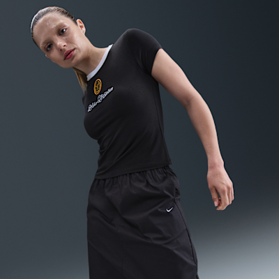 Playera slim cropped para mujer Nike Sportswear Chill Knit