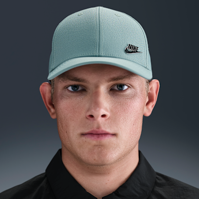 Nike Dri-FIT Club Structured Metal Logo Cap