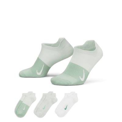 ถุงเท้าเทรนนิ่งผู้หญิงแบบซ่อน Nike Everyday Plus Lightweight (3 คู่)