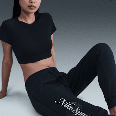 Nike Sportswear Club Fleece Women's Mid-Rise Graphic Pants