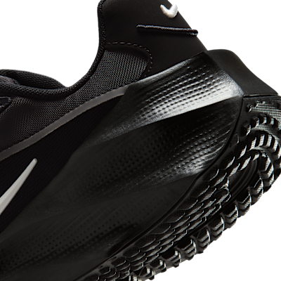 Nike Aura Edge Women's Shoes