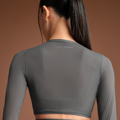 NikeSKIMS Weightless Layers Women's Long-Sleeve Wrap Top