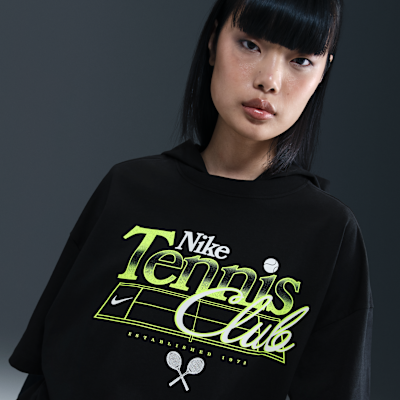 Nike Sportswear Women's Oversized Graphic T-Shirt