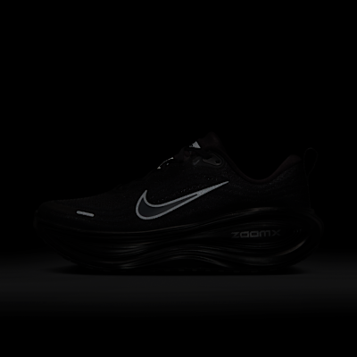Nike Vomero Plus Straßenlaufschuh (Damen)