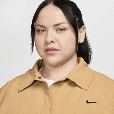 Nike Sportswear Essential Women's Oversized UV Woven Coaches' Jacket (Plus Size)