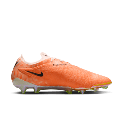 Calzado de fútbol de corte low para terreno firme Nike Phantom GX Elite