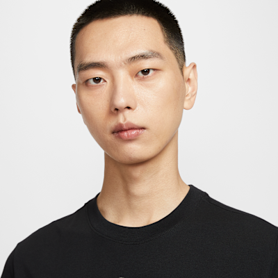 Nike Sportswear 男款 T 恤