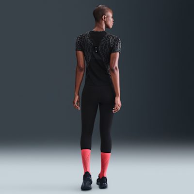 Haut de running à manches courtes Dri-FIT Nike Swift pour femme