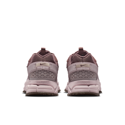 나이키 줌 보메로 롬 여성 윈터라이즈드 슈즈