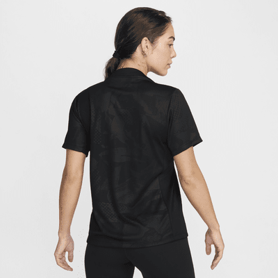 Playera de fútbol Nike Dri-FIT para antes del partido del Club América alternativa Academy Pro para mujer