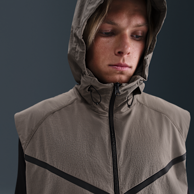 Veste sans manches Windrunner tissée Dri-FIT Nike Tech pour homme