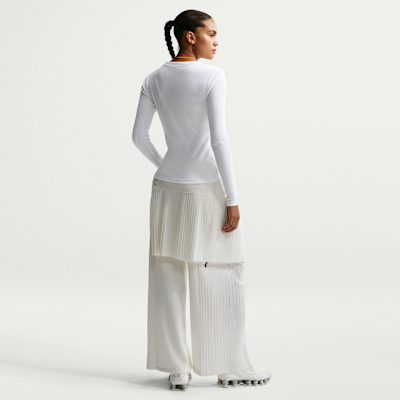 Nike Sportswear aansluitend geribd T-shirt met lange mouwen voor dames