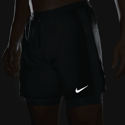 Nike Stride Dri-FIT 13 cm-es férfi hibrid futórövidnadrág