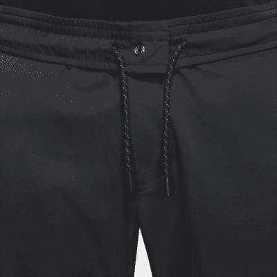 Nike Sportswear Tech Essentials Men's Unlined Commuter Trousers. Nike IE