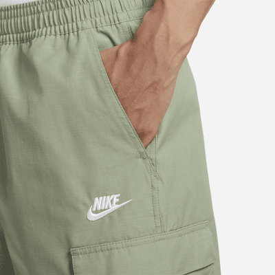 Nike Club Men's Woven Cargo Shorts