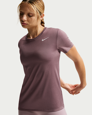 Женская футболка Nike Dri-FIT