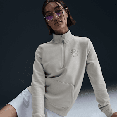 Nike Sportswear Club Fleece Women's Mock-Neck 1/2-Zip Graphic Top
