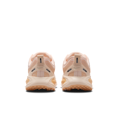 Nike Vomero 18 Older Kids' Road Running Shoes
