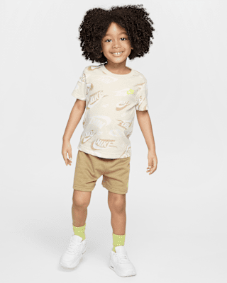 Детские шорты Nike Sportswear Toddler On the Move Printed Tee and French Terry Shorts Set