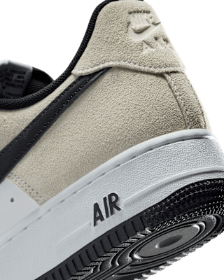 Nike Air Force 1 '07 LV8