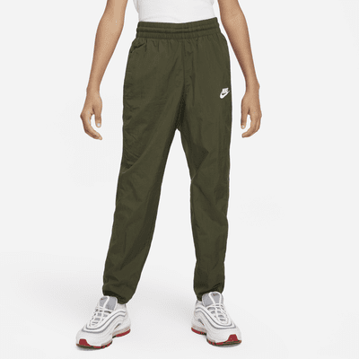 Nike Sportswear Genç Çocuk (Erkek) Eşofmanı