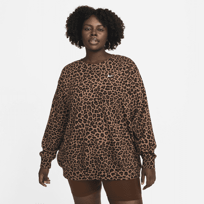 Viscoso Para editar Ambos Nike Dri-FIT Get Fit Women's French Terry Leopard Print Crew-Neck  Sweatshirt (Plus Size). Nike.com