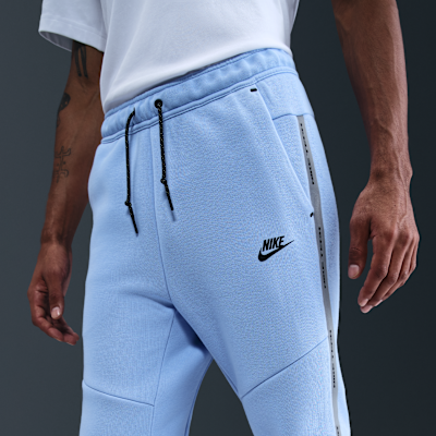 Nike Tech Men's Fleece Joggers with Reflective Accents