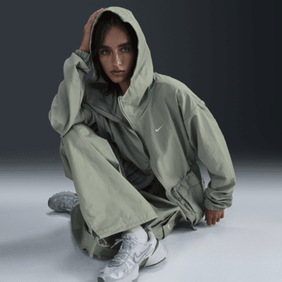 Nike Sportswear Everything Wovens Women's Oversized Hooded Jacket