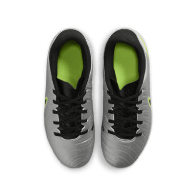 Calzado de fútbol low para terreno duro para niños talla pequeña/grande Nike Jr. Tiempo Legend 10 Academy