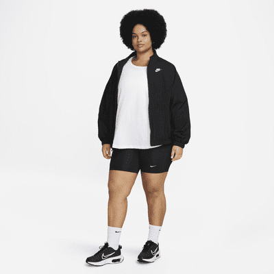 Nike Sportswear Club Essentials Damen-T-Shirt (große Größe)