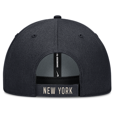 Gorra ajustable Nike Dri-FIT de la MLB para hombre New York Yankees Statement