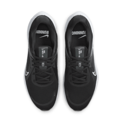 Tenis de correr en pavimento para hombre Nike Quest 5