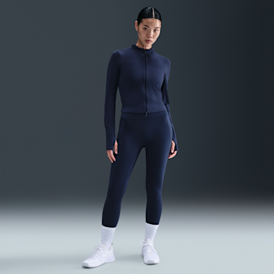 Nike Universa