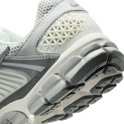 Nike Zoom Vomero 5 Men's Shoes