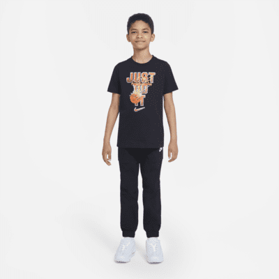 Nike Sportswear Big Kids' (Boys') T-Shirt