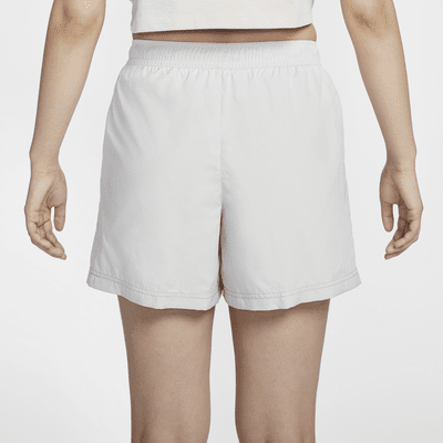 Nike Sportswear Classic Wovens Women's Mid-Rise Shorts