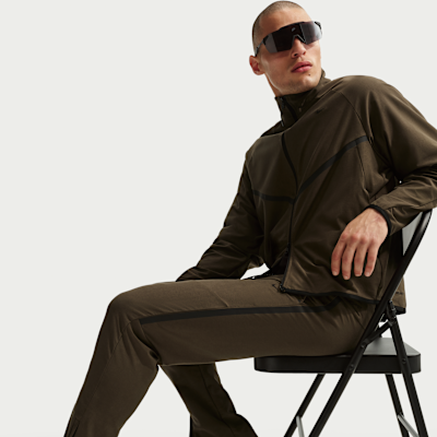 Pants de tejido Knit Dri-FIT Shori para hombre Nike Tech